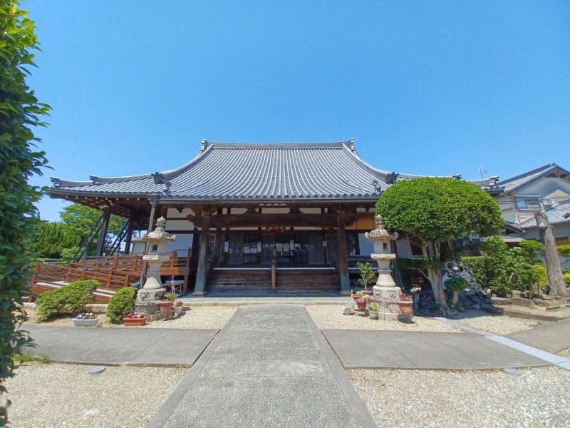 西法寺墓地