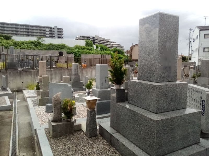 阿保墓地