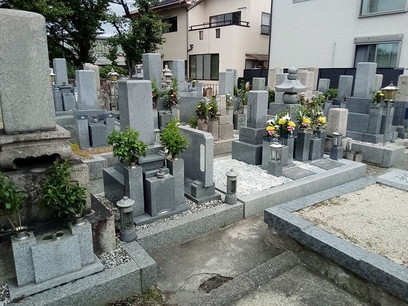 阿保墓地