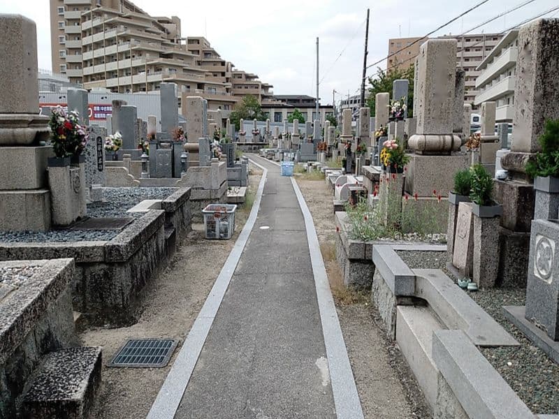 坪井共同墓地