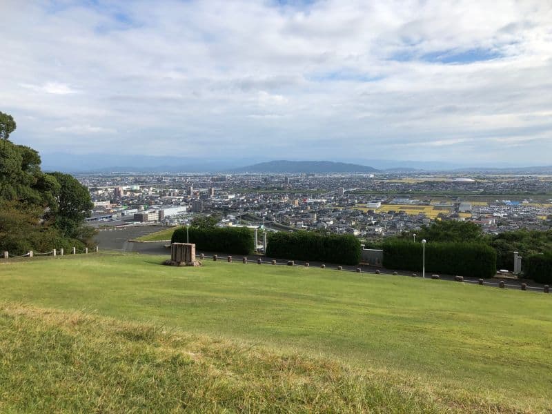 独鈷山霊園