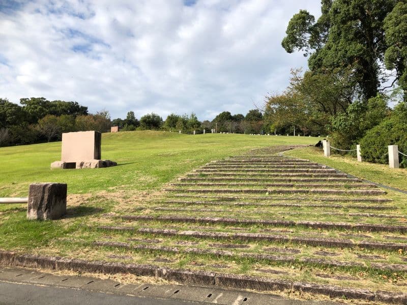 独鈷山霊園