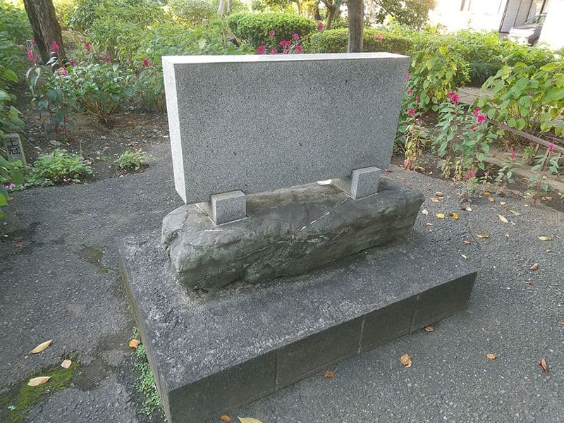 蕨市営 塚越霊園