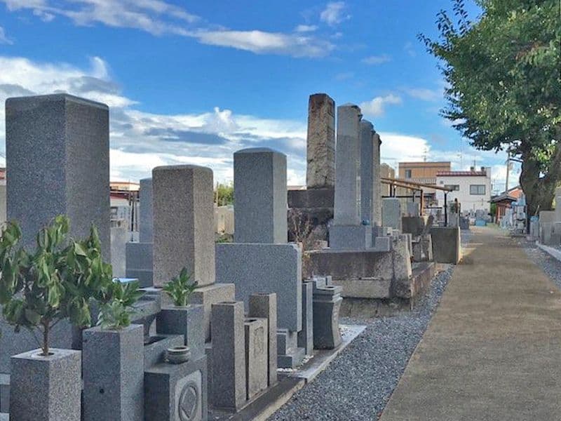 向島西堤共同墓地
