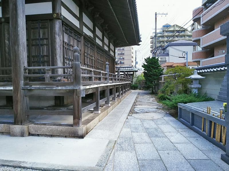 光明寺墓地