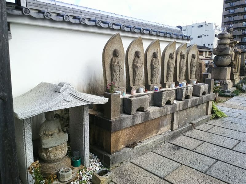 光明寺墓地