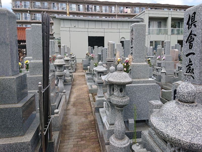 久蔵寺境内墓苑