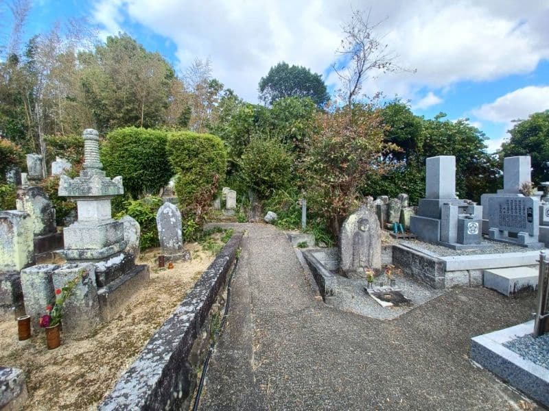 三井墓地