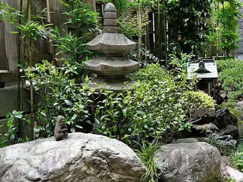 谷中天龍の杜
