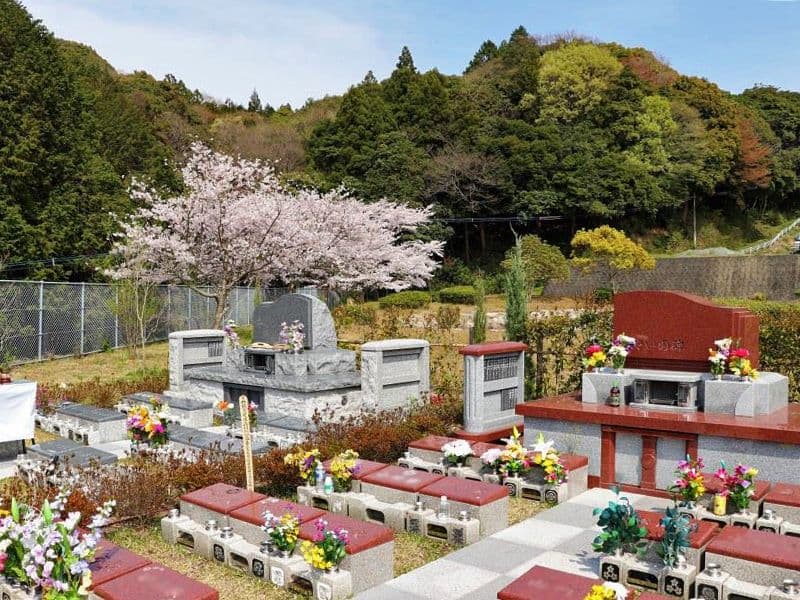 百合ヶ丘霊園