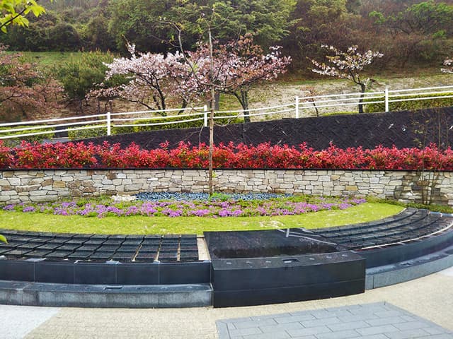 広島平和霊園