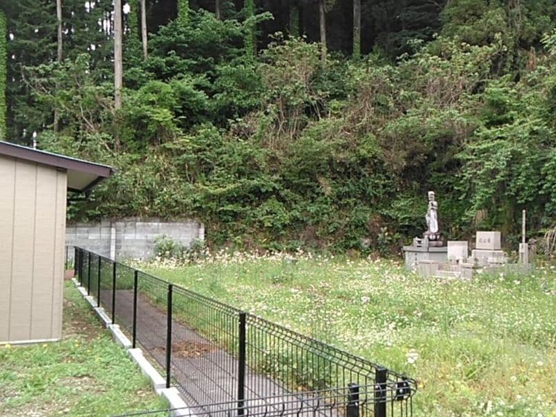 うぐいす霊園