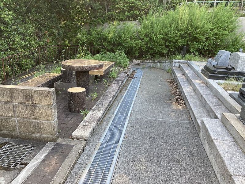 郡家西墓地