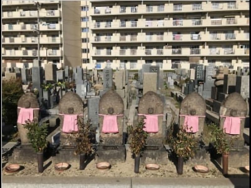 本庄墓地