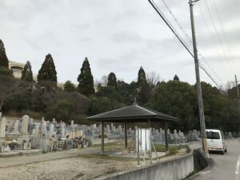 水谷墓地