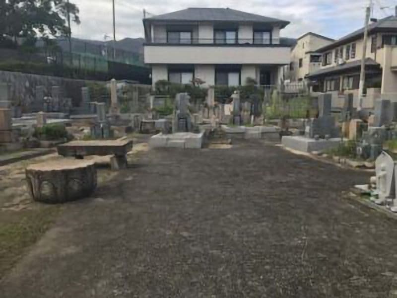 西平野墓地