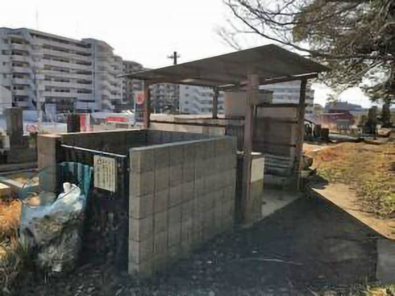 牛上墓地