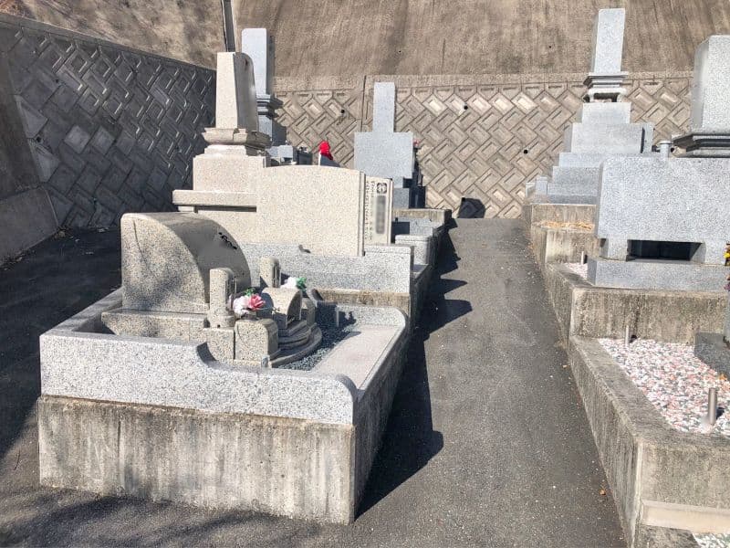 教法寺墓苑