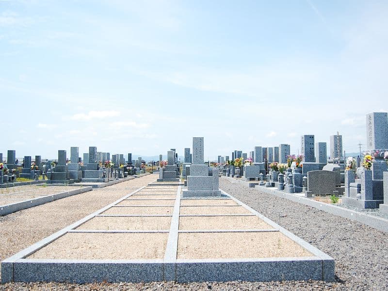 矢島墓地
