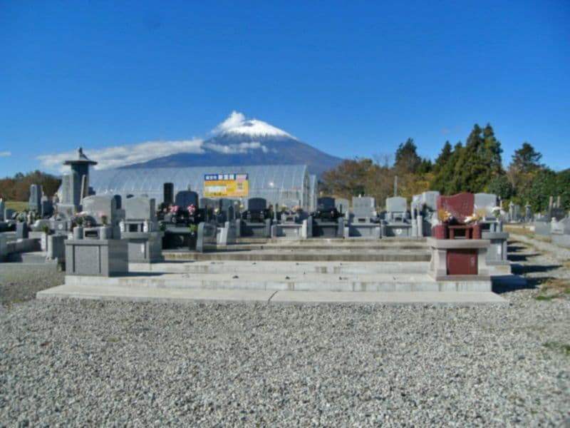 御殿場市ぐみ沢霊園樹木葬