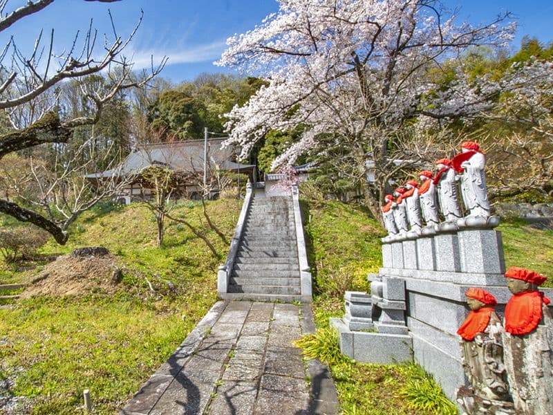 金澤寺墓苑