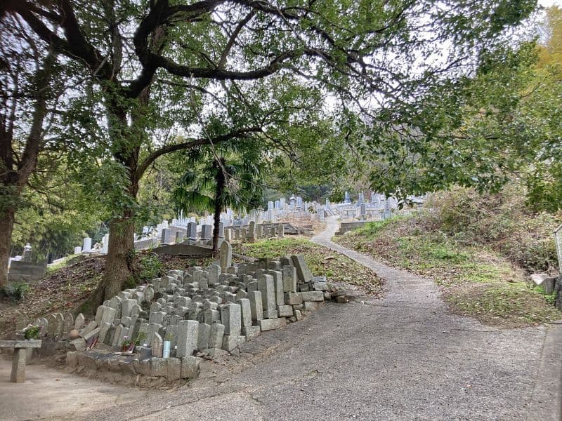 大辻霊園