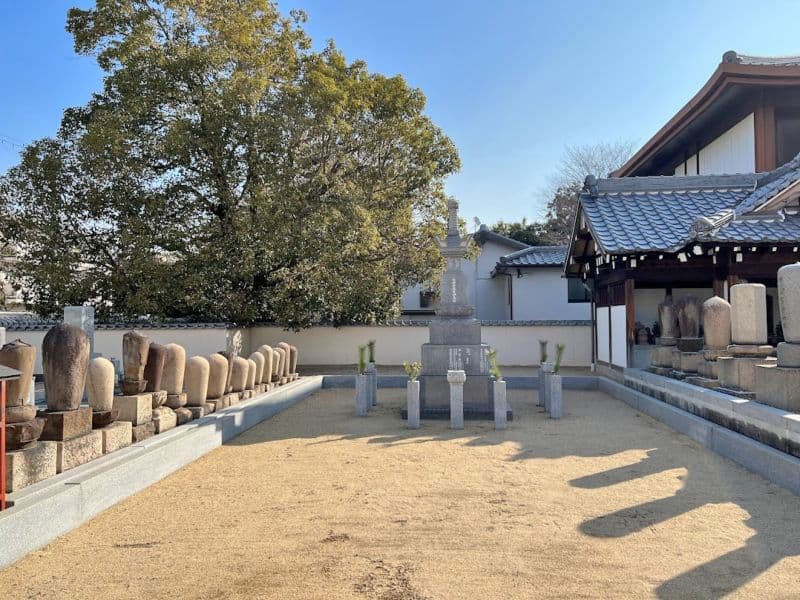 崇禅寺墓地