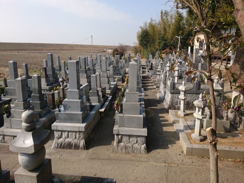 正願寺墓地