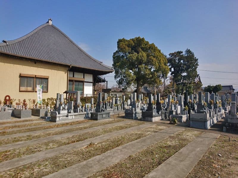 正願寺墓地