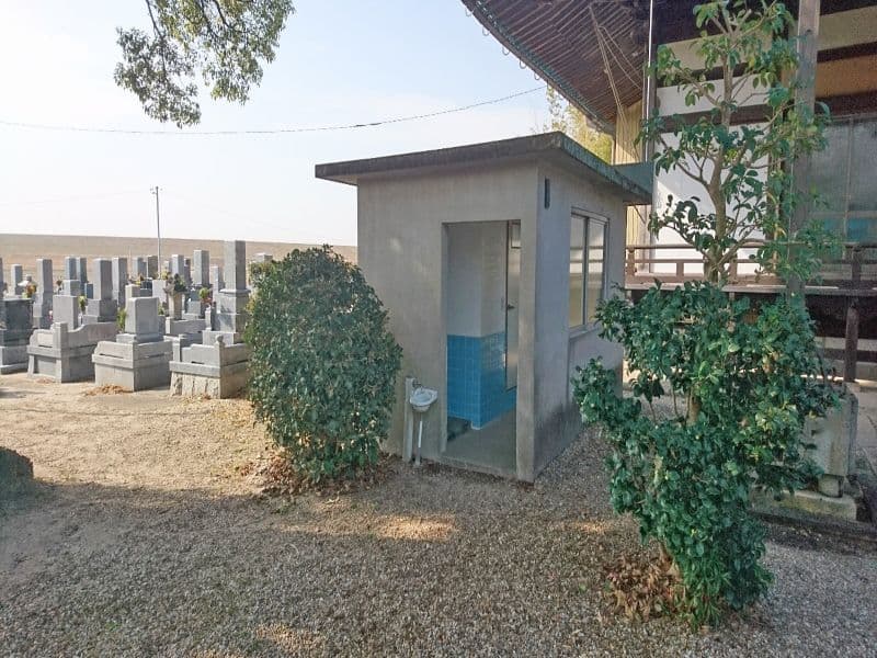 正願寺墓地