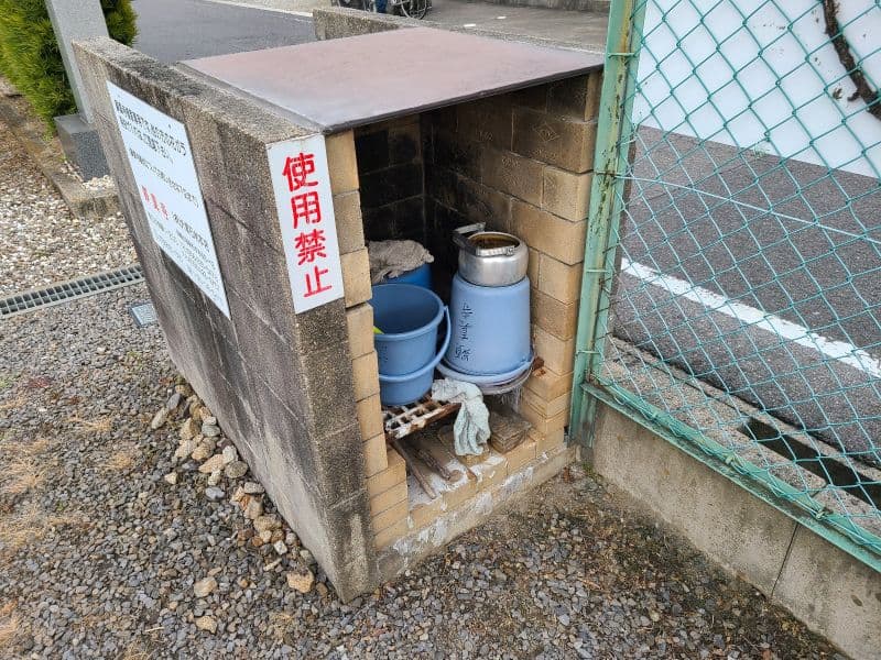 真宗顕真寺墓地