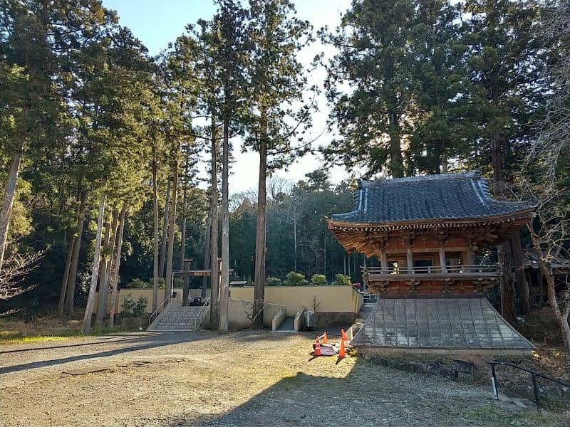 玉澤霊廟