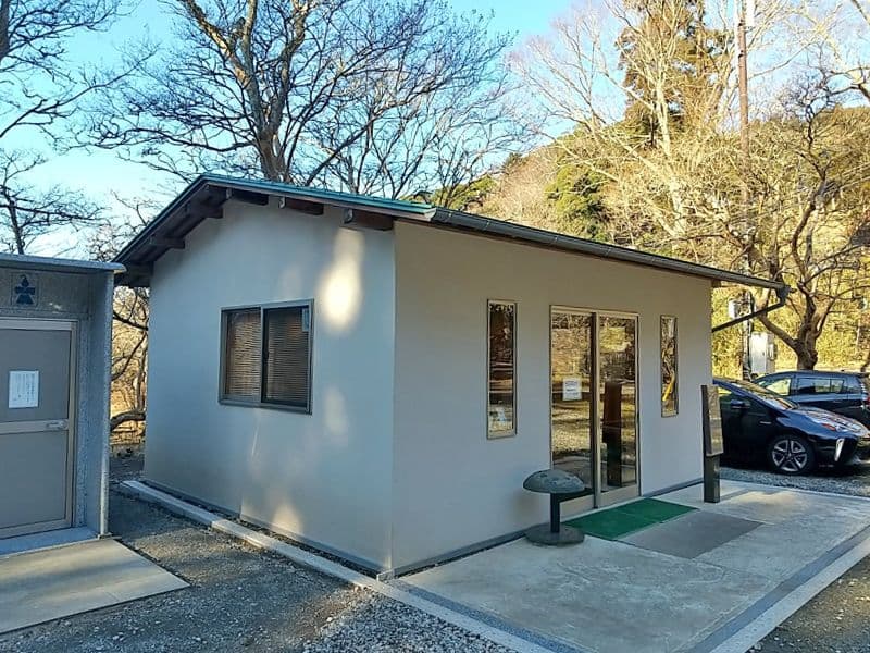 玉澤霊廟