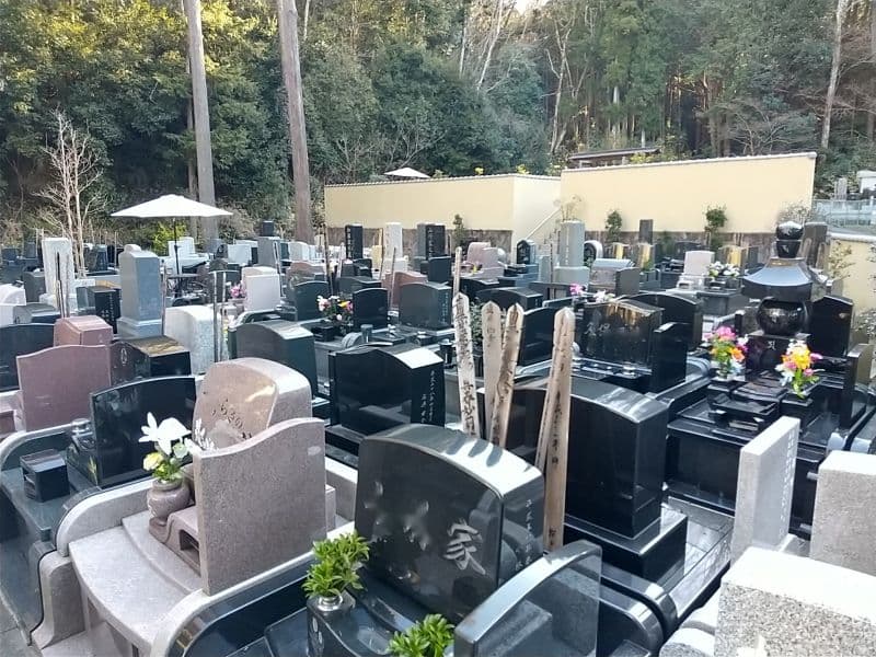 玉澤霊廟