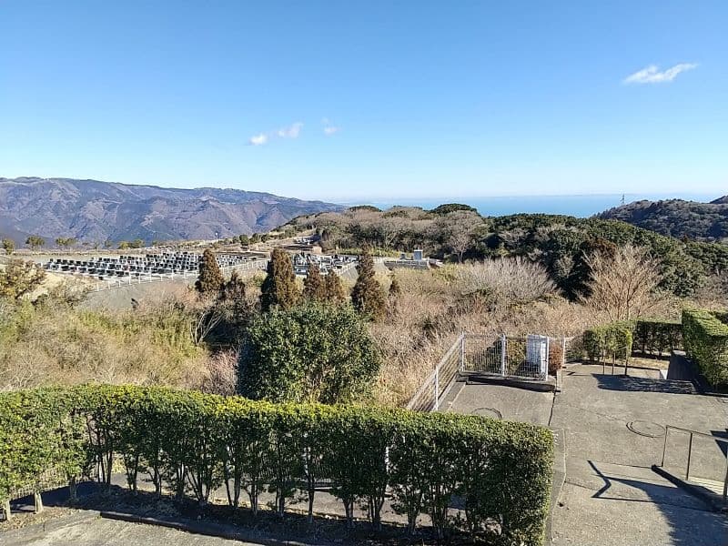 熱海日金山霊園