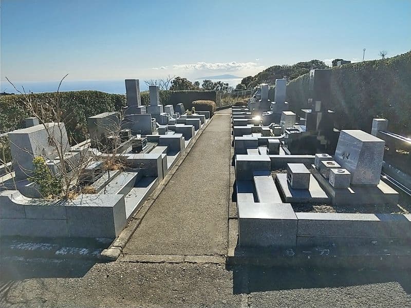 熱海日金山霊園