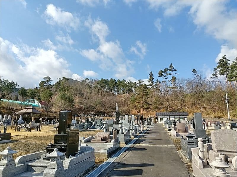塩田霊苑