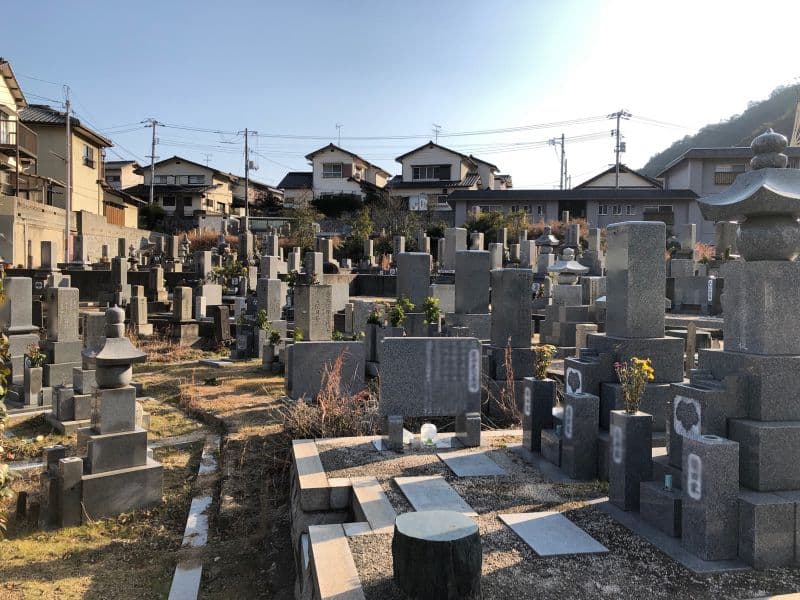 玉野市営 和田河輪墓地