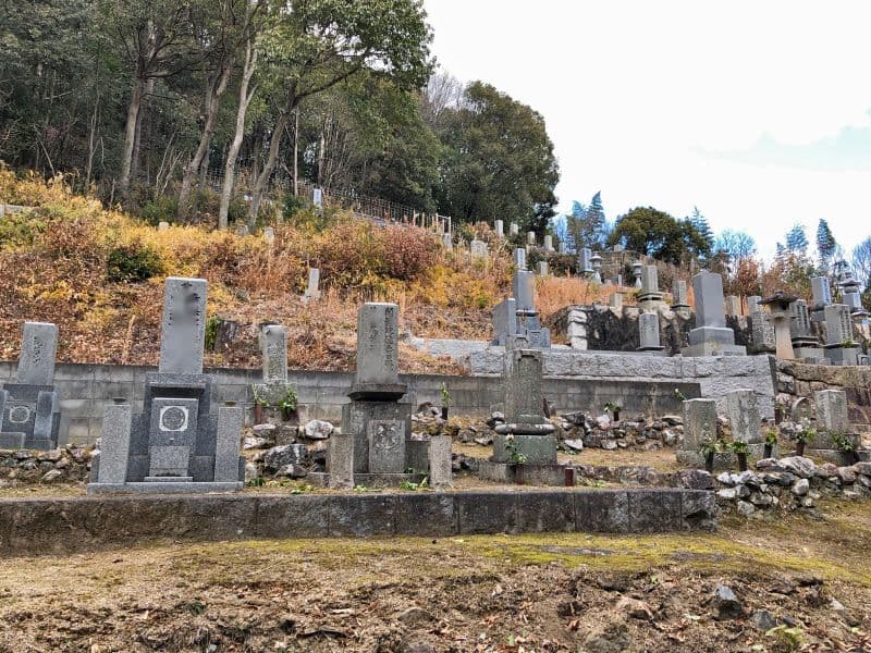 玉野市営 用吉井ノ奥墓地