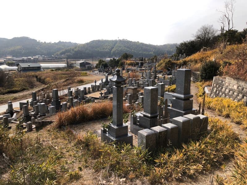 玉野市営 直稲墓地