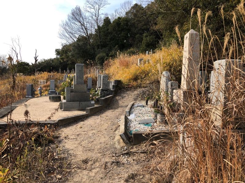 玉野市営 直稲墓地