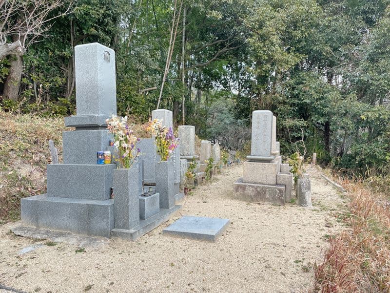 玉野市営 荷場墓地