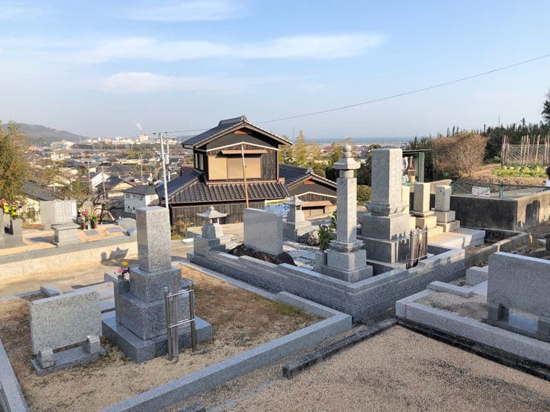 玉野市営 山田中西墓地