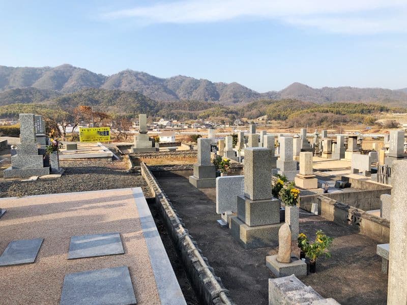 玉野市営 山田中西墓地