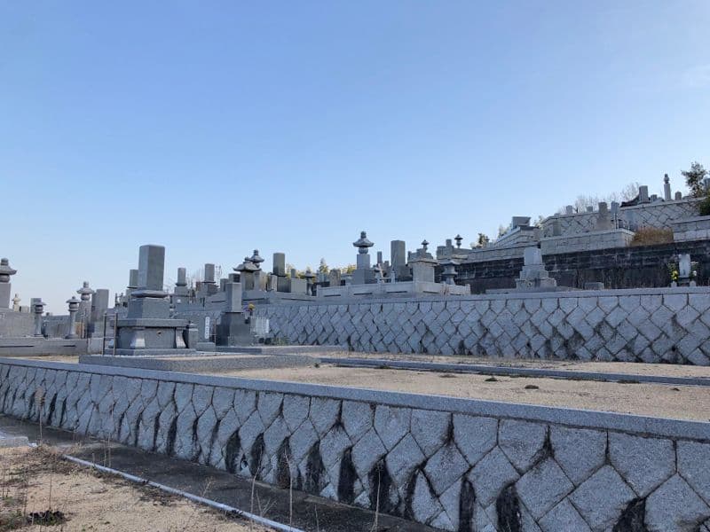 玉野市営 山田長間越墓地
