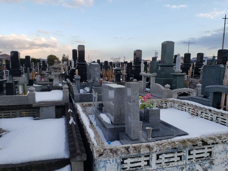 蛇田上中埣墓地