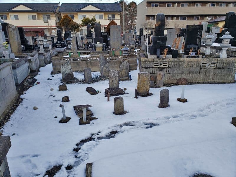 蛇田上中埣墓地