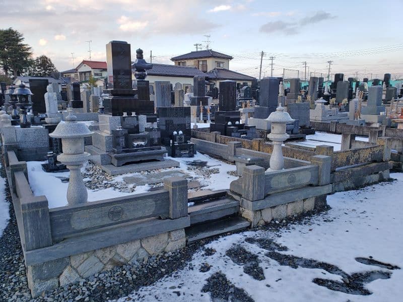 蛇田上中埣墓地