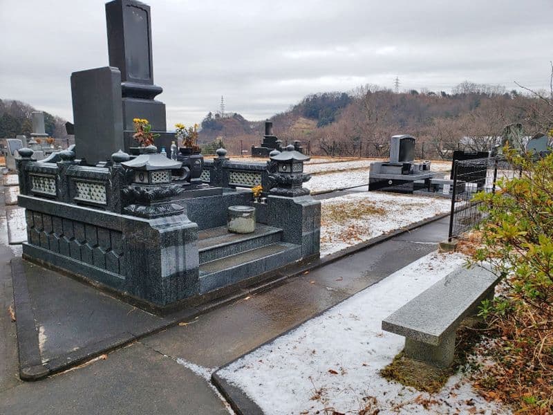 泉田霊園