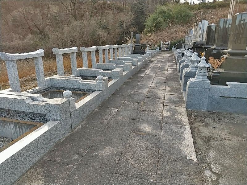 三名湖霊園